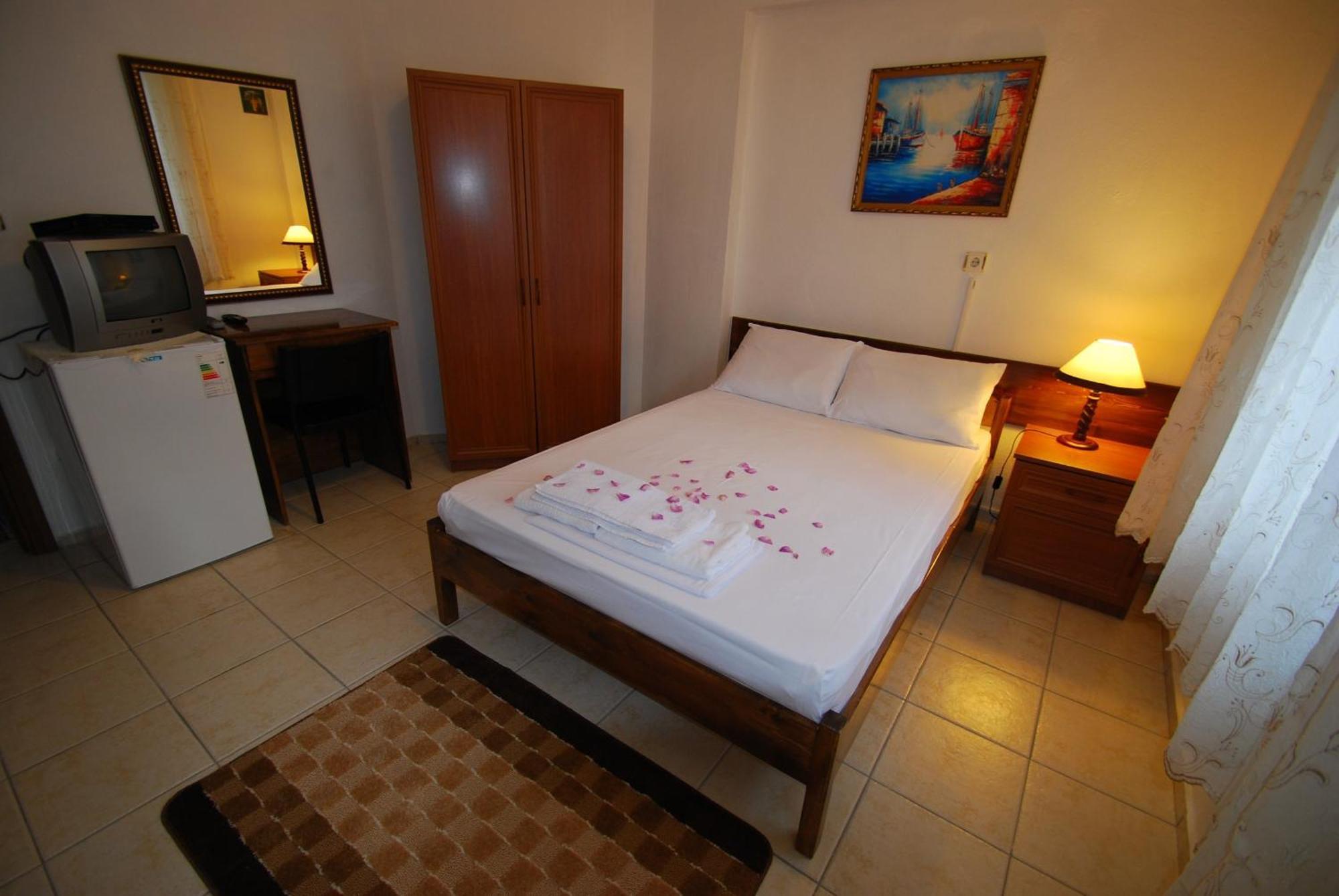 Adali Guest House Bozcaada Eksteriør billede
