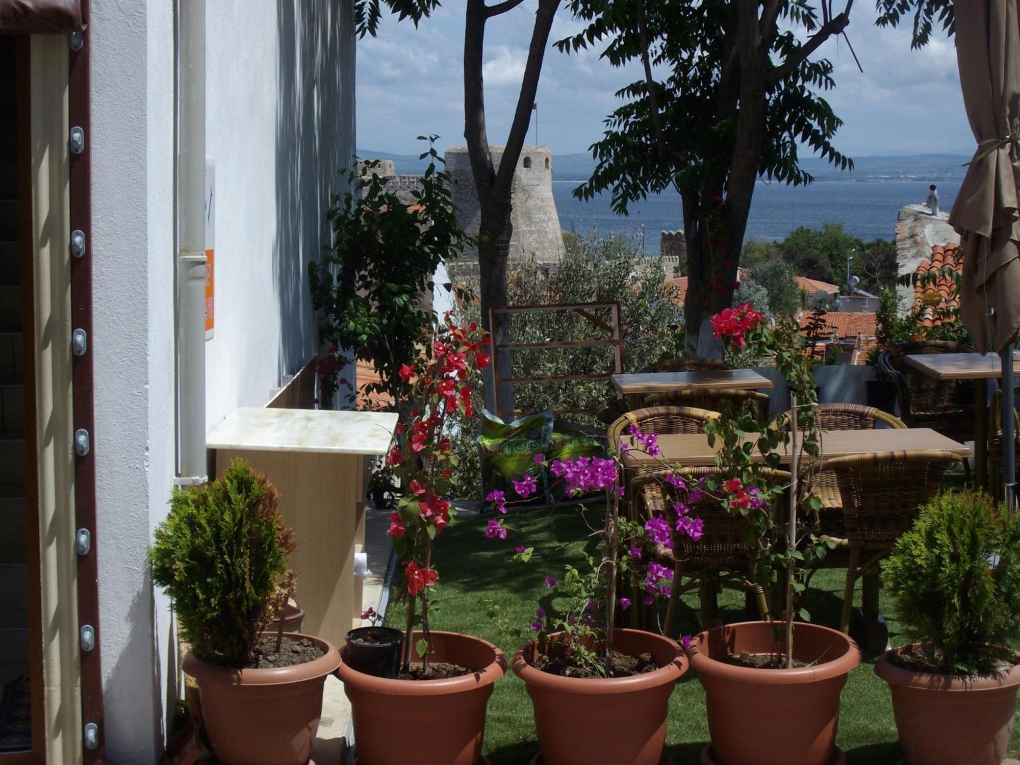 Adali Guest House Bozcaada Eksteriør billede