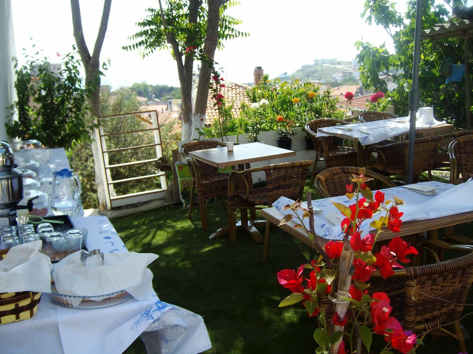 Adali Guest House Bozcaada Eksteriør billede
