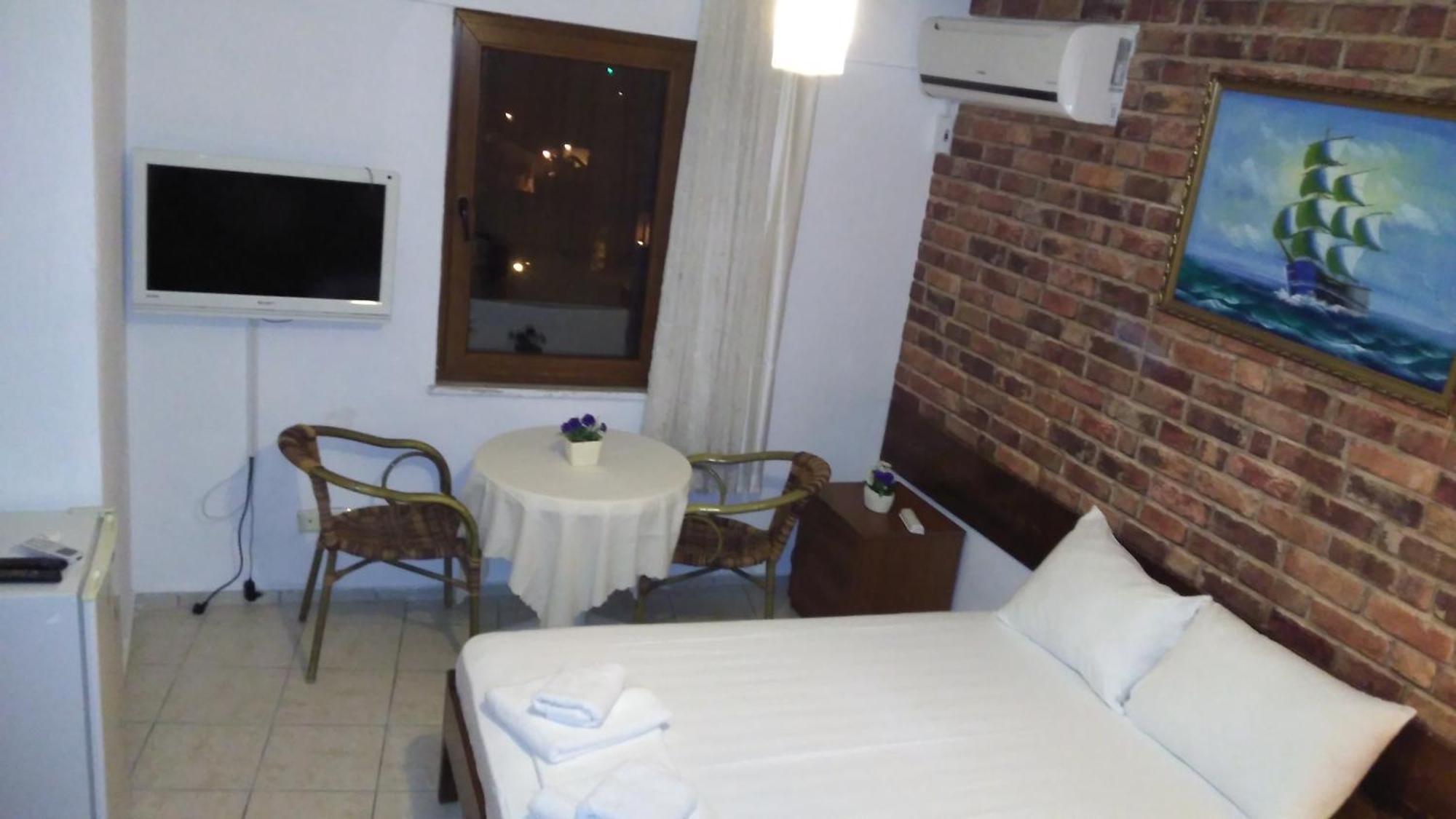 Adali Guest House Bozcaada Eksteriør billede
