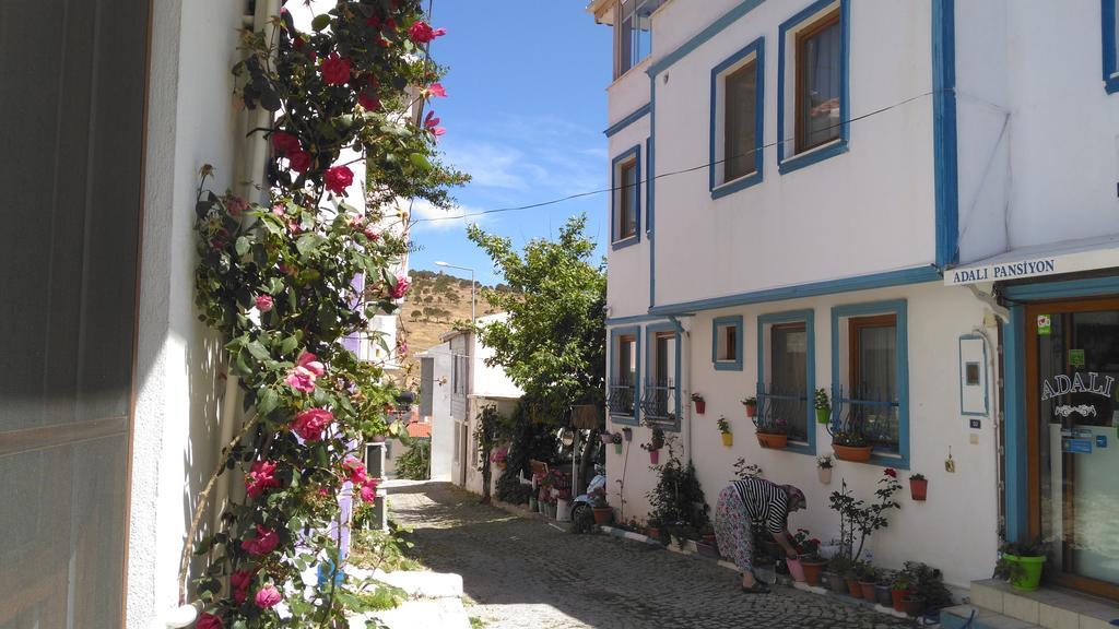 Adali Guest House Bozcaada Eksteriør billede