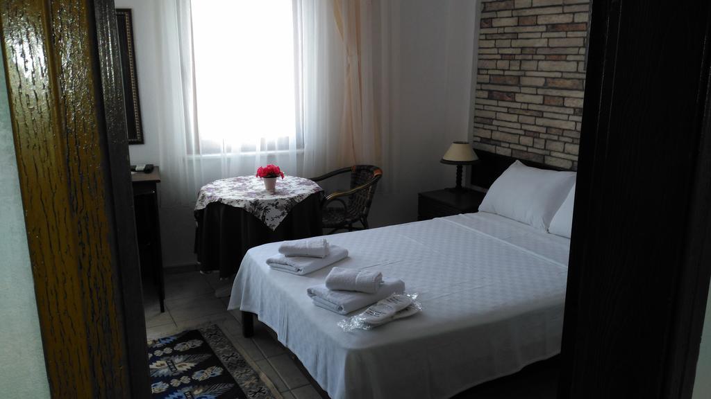 Adali Guest House Bozcaada Eksteriør billede