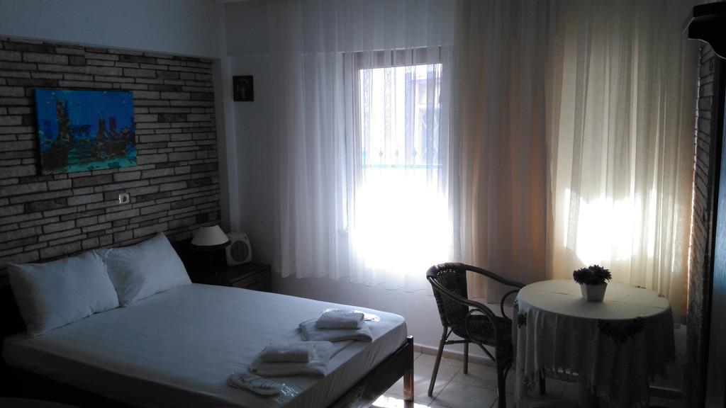 Adali Guest House Bozcaada Eksteriør billede