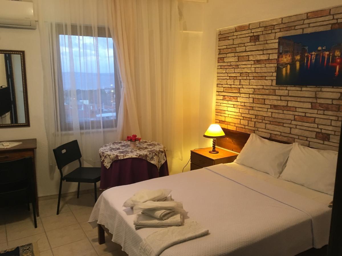 Adali Guest House Bozcaada Eksteriør billede