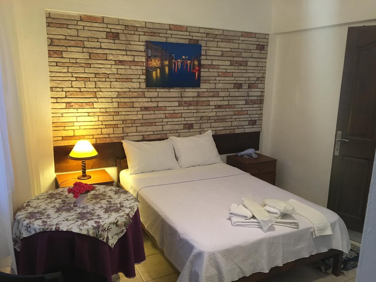 Adali Guest House Bozcaada Eksteriør billede