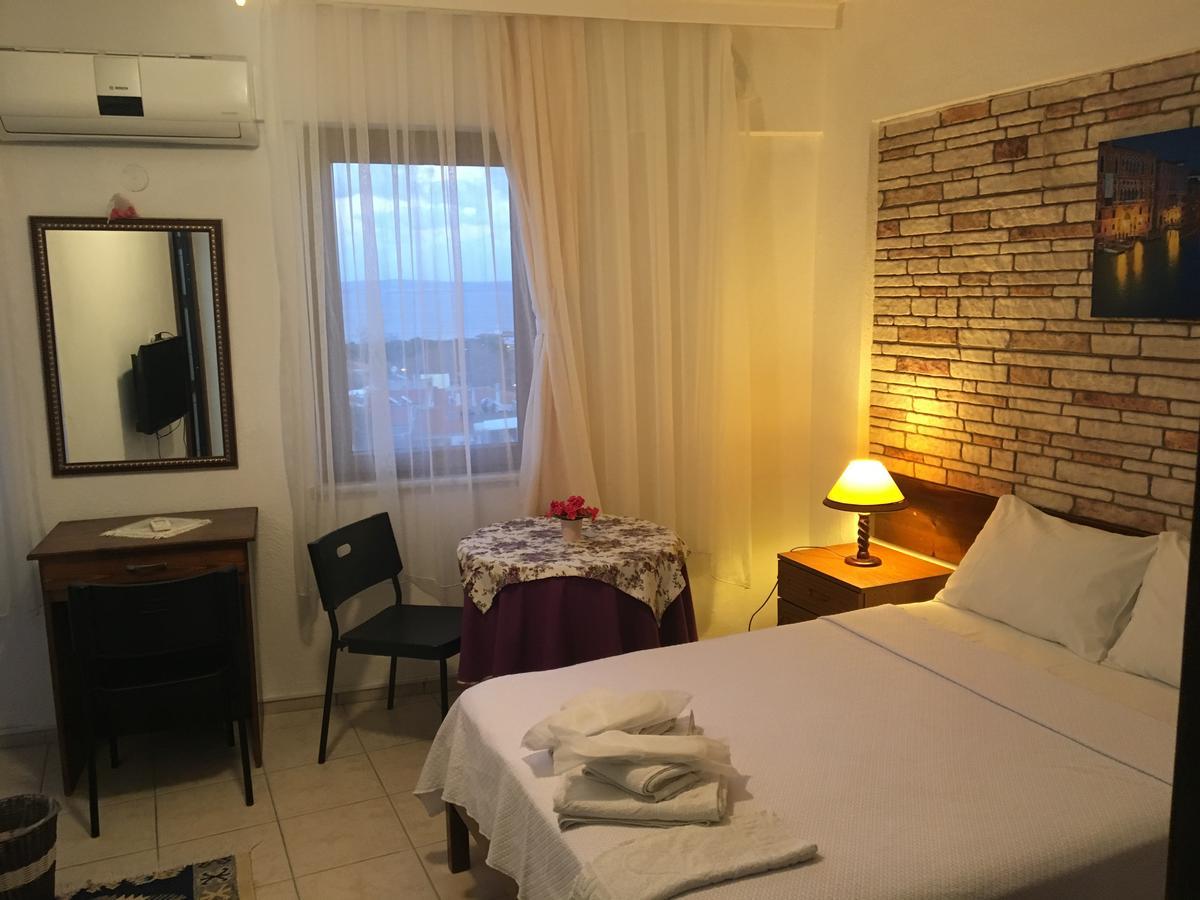 Adali Guest House Bozcaada Eksteriør billede