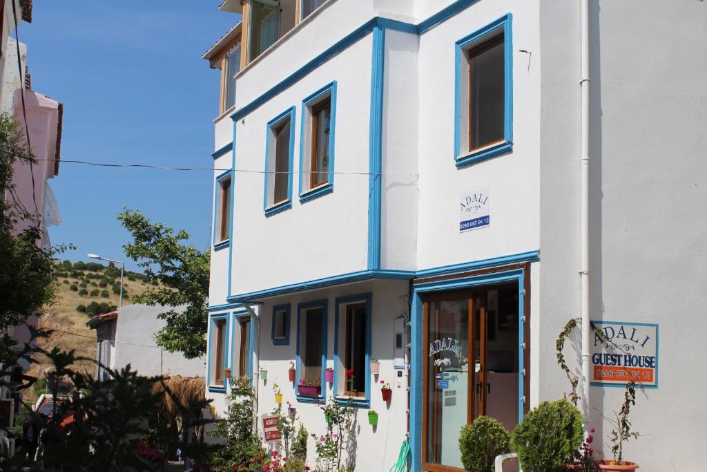 Adali Guest House Bozcaada Eksteriør billede